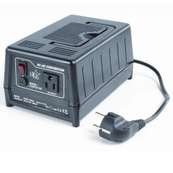 Restlager: 230V til 110V transformer 300WforSurplus / DEMO PRODUCTS