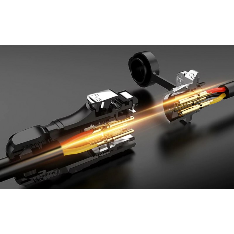 Vattentät strömkontakt för montering av panel.