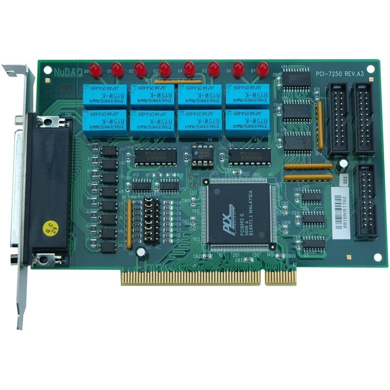 Adlink PCI-7250. 8 kanalers relæ output, 8 kanalers isolerede digit...
