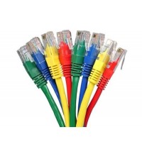 Nätverkskablar i längder om 1 till 100 meter i olika färger